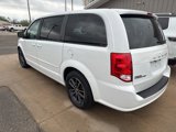 Used 2016 Dodge Grand Caravan SXT image 4