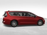 New 2025 Chrysler Pacifica Select image 6