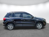 Used 2016 Volkswagen Tiguan S image 2