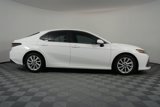 Used 2022 Toyota Camry LE image 2
