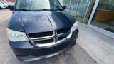 Used 2014 Dodge Grand Caravan SXT image 2