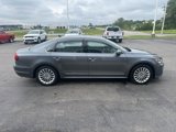 Used 2017 Volkswagen Passat 1.8T SE image 4