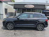 Used 2022 Volkswagen Taos SE image 2
