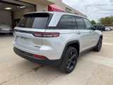 New 2025 Jeep Grand Cherokee Limited w/ Luxury Tech Group II image 5