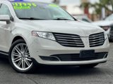 Used 2019 Lincoln MKT AWD image 3