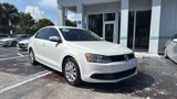 Used 2011 Volkswagen Jetta SE image 3