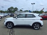 Certified 2022 Hyundai Venue SEL image 2