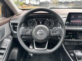 Used 2021 Nissan Rogue SV image 2