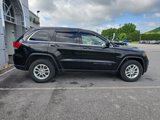 Used 2018 Jeep Grand Cherokee Laredo image 2