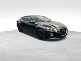 Used 2021 Nissan Altima 2.5 SR image 2