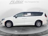 Used 2023 Chrysler Voyager LX image 5
