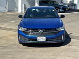 Used 2024 Volkswagen Jetta Sport image 2