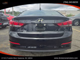 Used 2017 Hyundai Elantra SE image 5