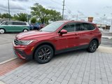 Used 2022 Volkswagen Tiguan SE w/ Panoramic Sunroof Package image 3