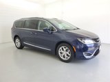 Used 2017 Chrysler Pacifica Touring-L Plus w/ Tire & Wheel Group image 4