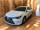 Used 2017 Toyota Camry SE w/ Moonroof Package image 3