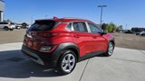 Used 2022 Hyundai Kona SEL image 3