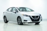 Used 2022 Nissan Versa SV image 3