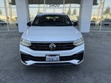 Used 2022 Volkswagen Tiguan SE R-Line image 3