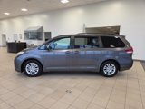 Used 2013 Toyota Sienna XLE image 2