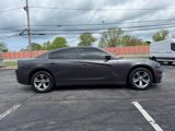 Used 2015 Dodge Charger SE w/ Sport Appearance Group image 2