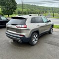 Used 2019 Jeep Cherokee Limited image 3