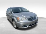 Used 2016 Chrysler Town & Country Touring w/ Driver Convenience Group image 3