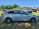 Used 2010 Ford Focus SE image 5