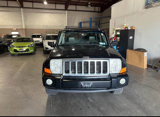 Used 2007 Jeep Commander Sport image 2
