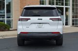 Used 2023 Jeep Grand Cherokee L Laredo image 4