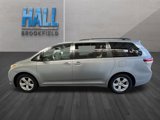 Used 2014 Toyota Sienna LE image 2
