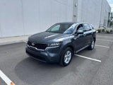 Used 2021 Kia Sorento LX image 3