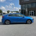 Used 2017 Hyundai Ioniq SEL image 4