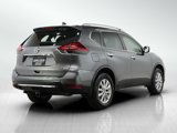 Used 2017 Nissan Rogue SV image 5
