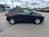 Used 2020 Chevrolet Trax LT w/ LT Convenience Package image 2