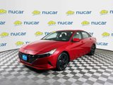 Certified 2022 Hyundai Elantra SEL w/ Convenience Package image 3