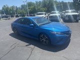 Used 2018 Toyota Camry SE image 3
