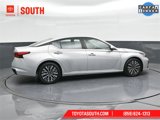 Used 2023 Nissan Altima 2.5 SV image 3
