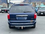 Used 2005 Chrysler Town & Country Touring w/ Trailer Tow Group image 5