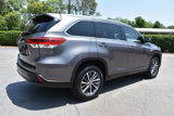 Used 2019 Toyota Highlander XLE image 3