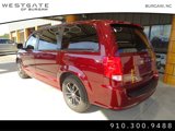 Used 2017 Dodge Grand Caravan SE image 3