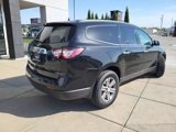 Used 2017 Chevrolet Traverse LT image 3