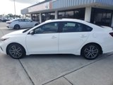 Used 2023 Kia Forte GT-Line w/ GT-Line Premium Package image 2