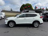 Used 2017 Nissan Rogue SV image 3