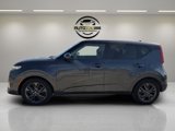 Used 2021 Kia Soul EX image 2