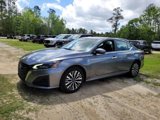 Used 2023 Nissan Altima 2.5 SV image 4