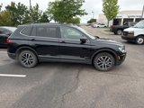 Used 2021 Volkswagen Tiguan SE w/ Panoramic Sunroof Package image 3