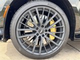 New 2025 Aston Martin DBX 707 image 4