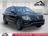 Used 2020 Volkswagen Tiguan SE w/ Panoramic Sunroof Package image 2