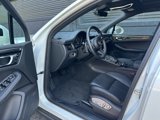 Certified 2025 Porsche Macan image 4